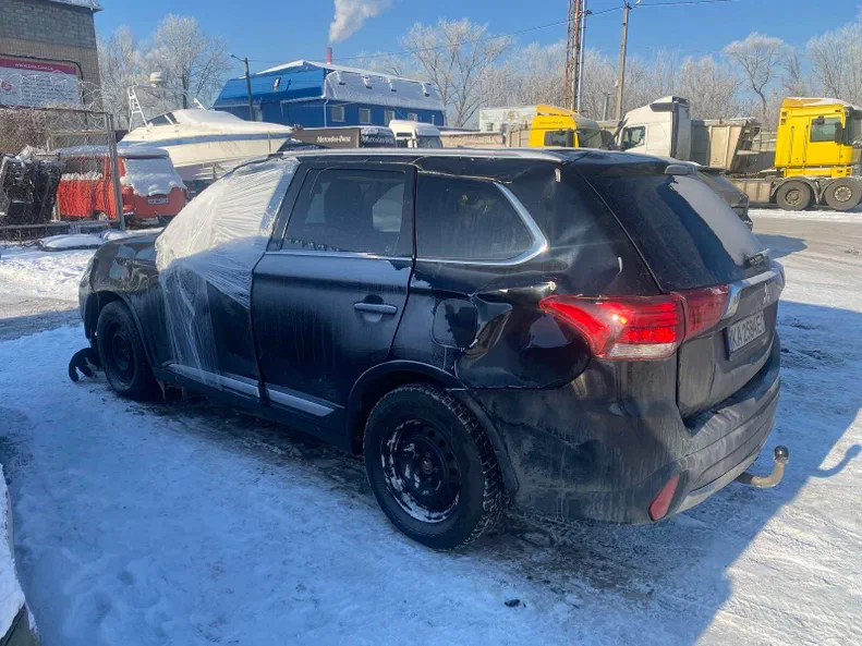 Mitsubishi Outlander 2016