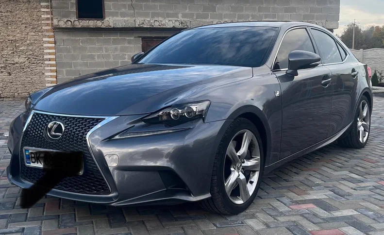 Lexus IS 2016 - 8