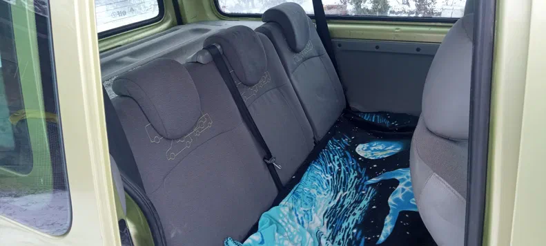 Renault Kangoo 2004 - 5