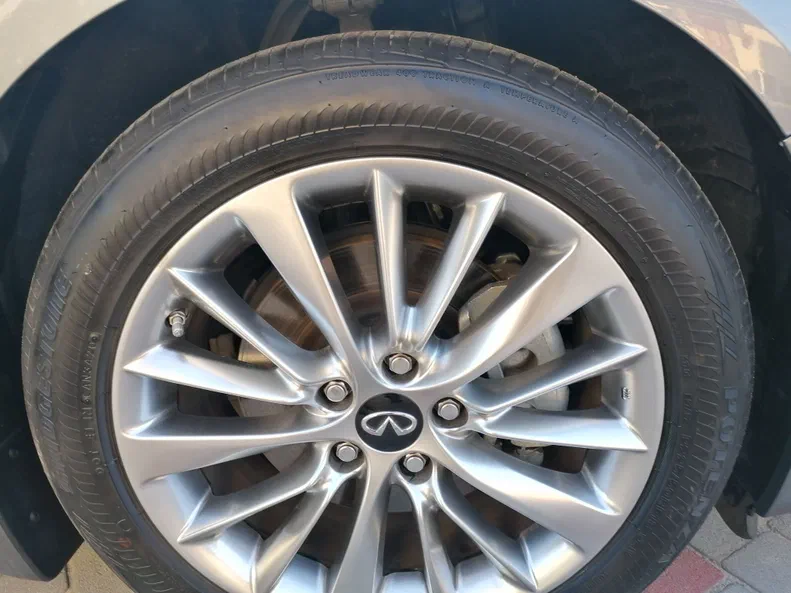 Infiniti Q50 2020 - 3