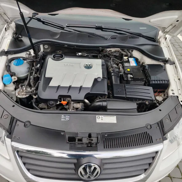 Volkswagen Passat 2010 - 5