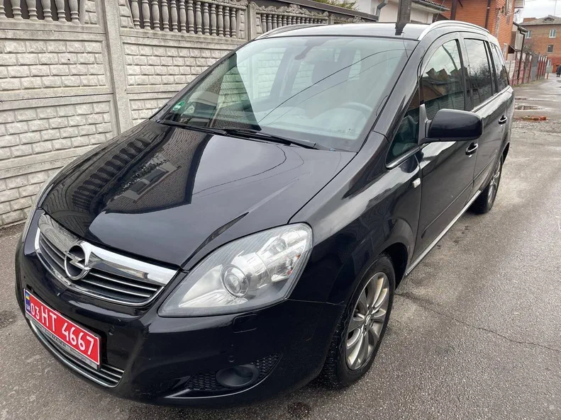 Opel Zafira 2011
