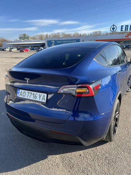 Tesla Model Y 2021 - 3