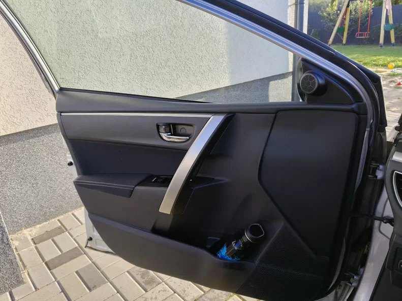 Toyota Corolla 2015 - 12