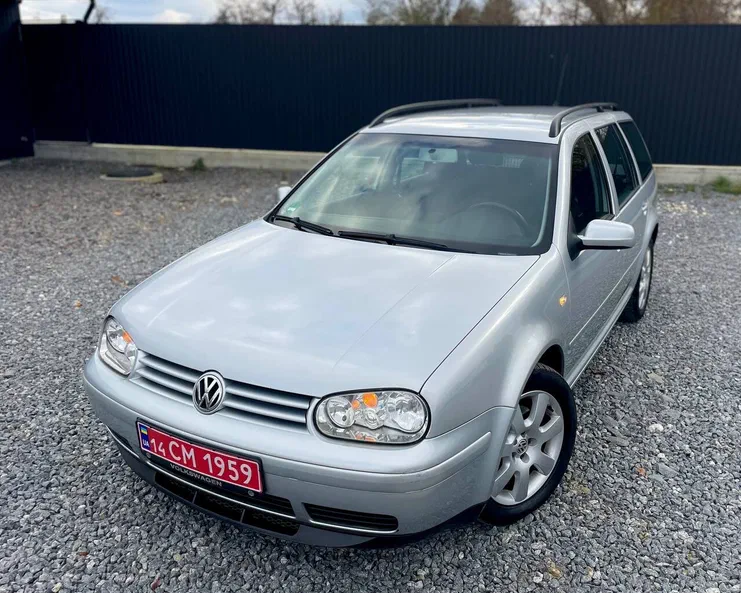 Volkswagen Golf 2004
