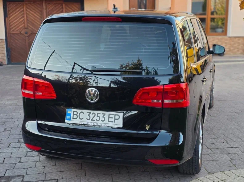Volkswagen Touran 2013 - 25