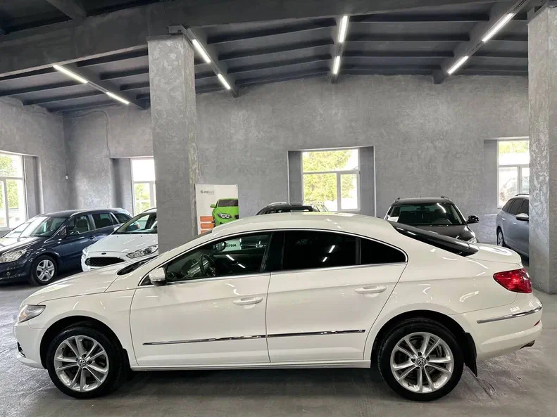 Volkswagen Passat 2011 - 20