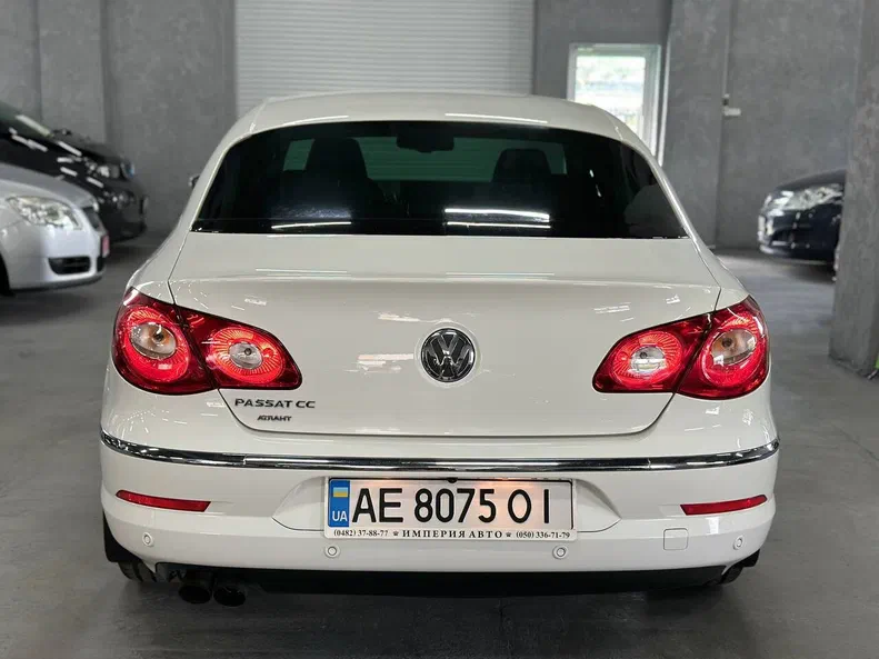 Volkswagen Passat 2011 - 19
