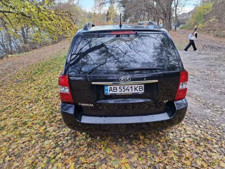 Kia Carnival 2009 - 9