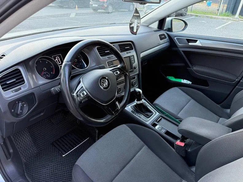 Volkswagen Golf 2015 - 9