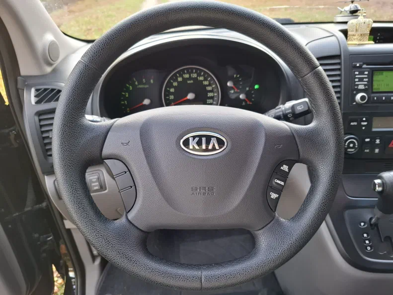 Kia Carnival 2009 - 23