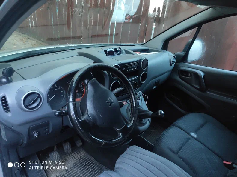 Peugeot Partner 2011 - 6