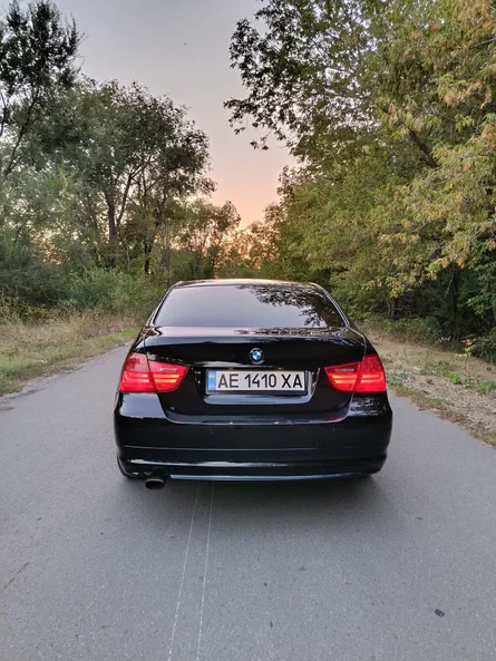 BMW 3 серія 2009 - 23