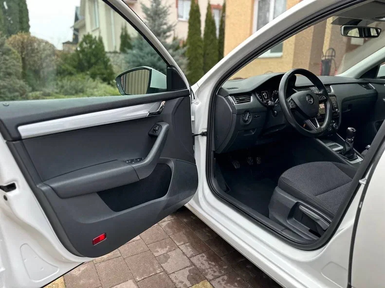 Skoda Octavia 2016 - 22