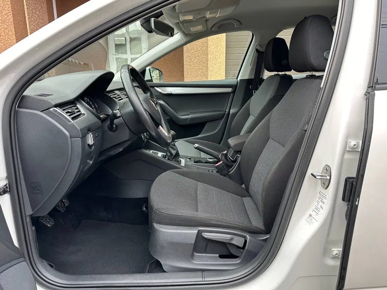 Skoda Octavia 2016 - 27