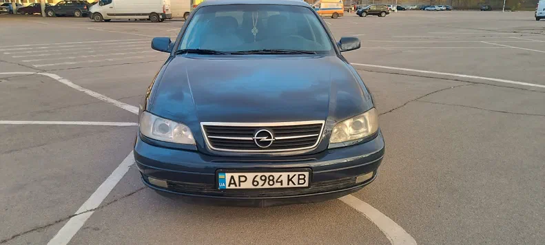 Opel Omega 2000