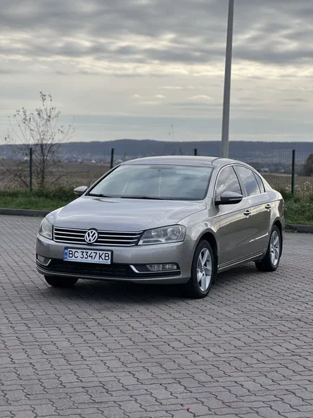 Volkswagen Passat 2012