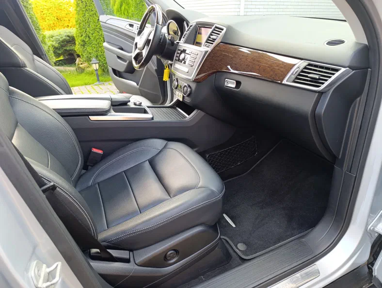 Mercedes-Benz M-Клас 2012 - 14