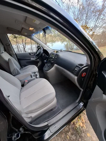 Kia Carnival 2009 - 19