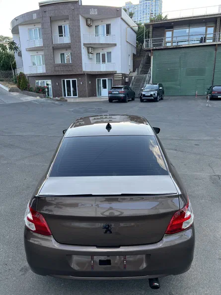 Peugeot 301 2016 - 12