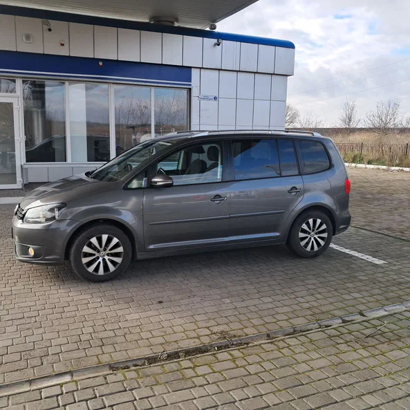 Volkswagen Touran 2011 - 19