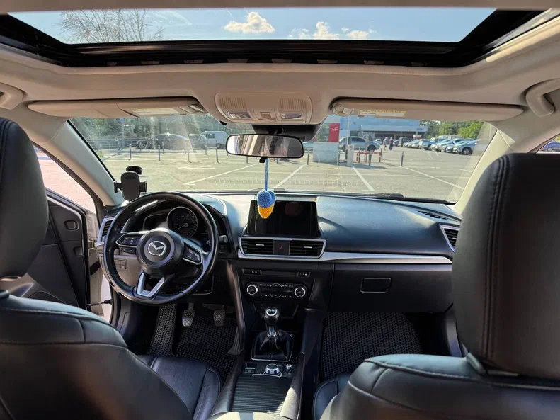 Mazda 3 2017 - 11