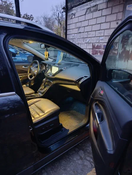 Ford Escape 2015 - 23