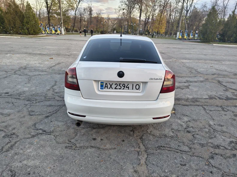 Skoda Octavia 2011 - 5