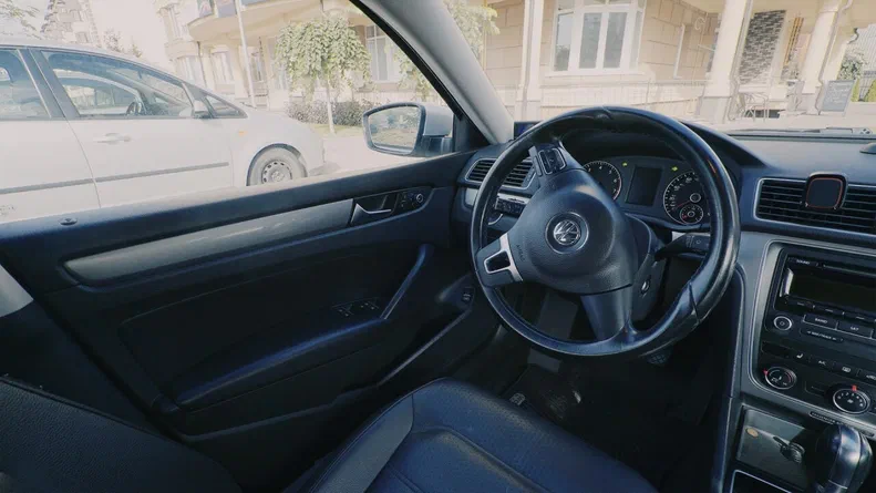 Volkswagen Passat 2014 - 16