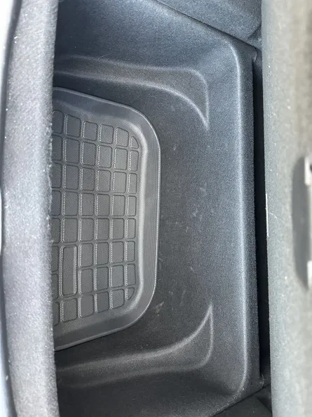 Tesla Model Y 2022 - 8