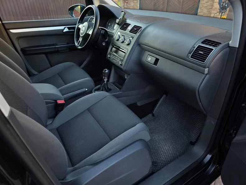 Volkswagen Touran 2013 - 18