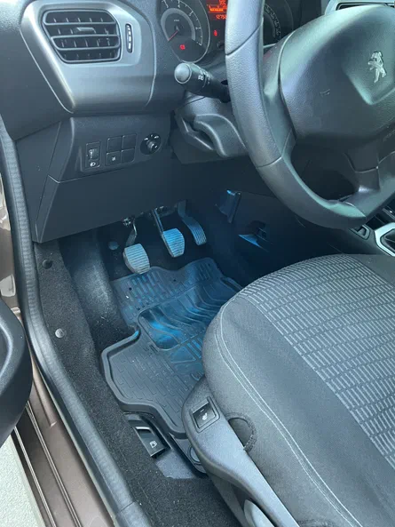 Peugeot 301 2016 - 13