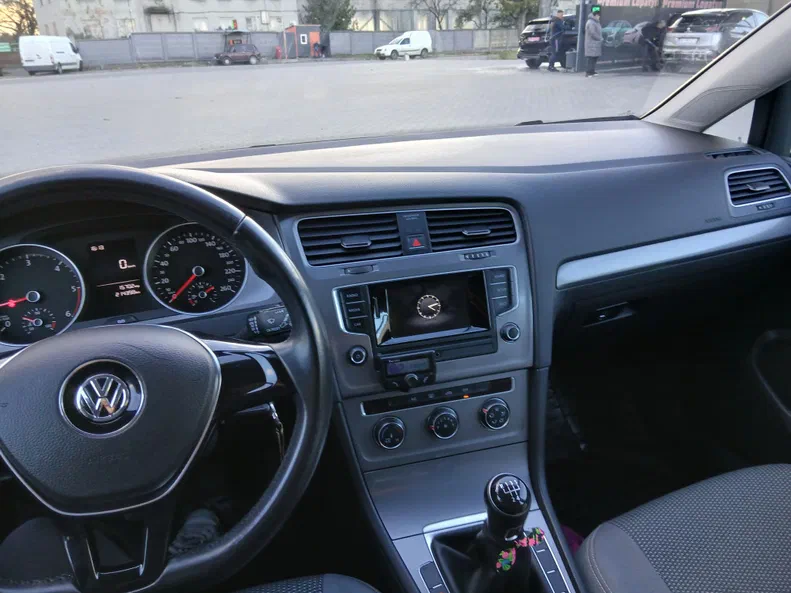 Volkswagen Golf 2015 - 9