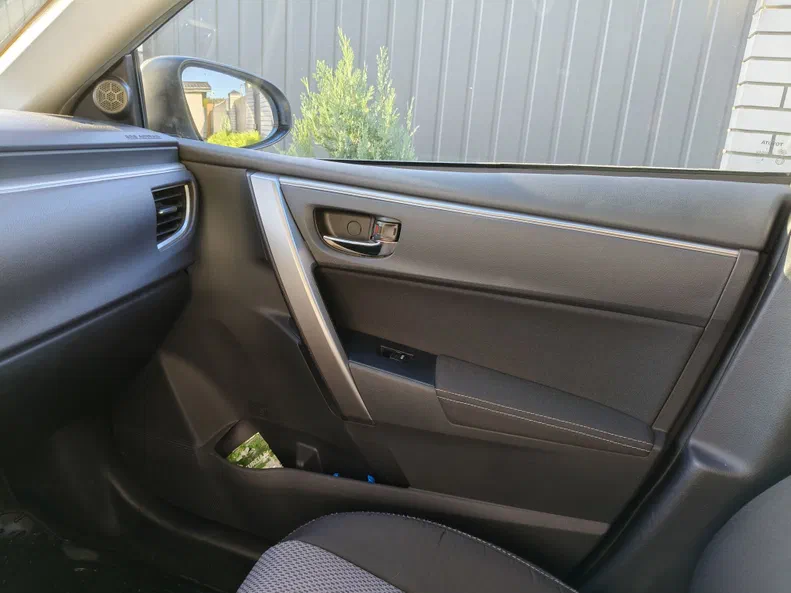 Toyota Corolla 2015 - 15