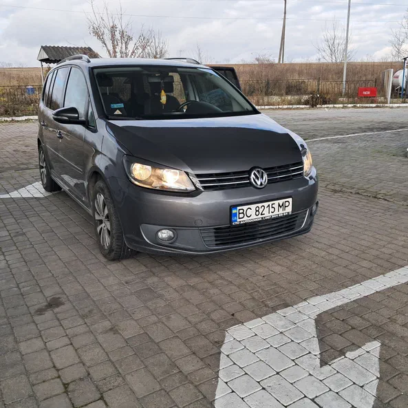 Volkswagen Touran 2011 - 16