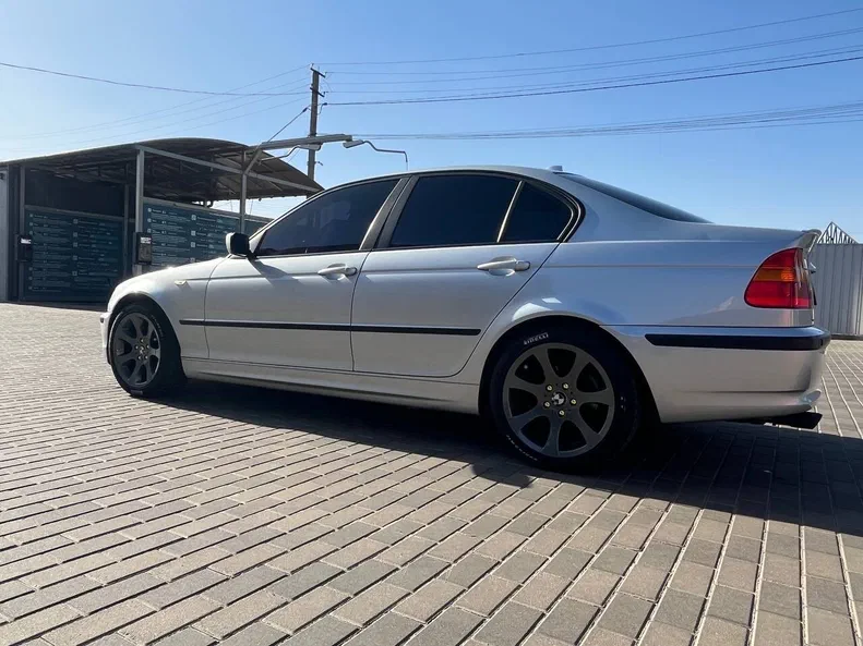 BMW 3 серія 2004 - 5