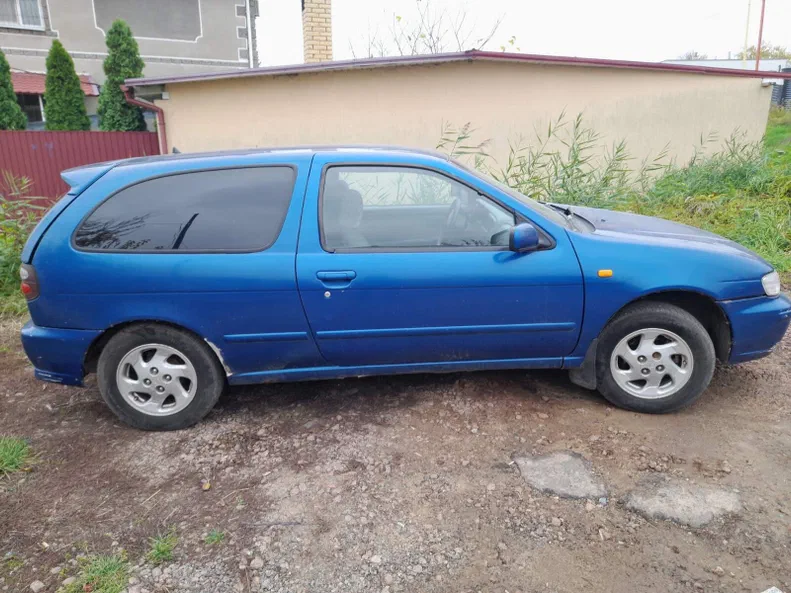 Nissan Almera 1999