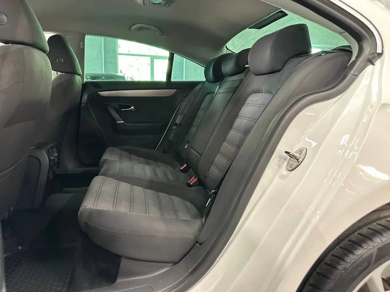 Volkswagen Passat 2011 - 5