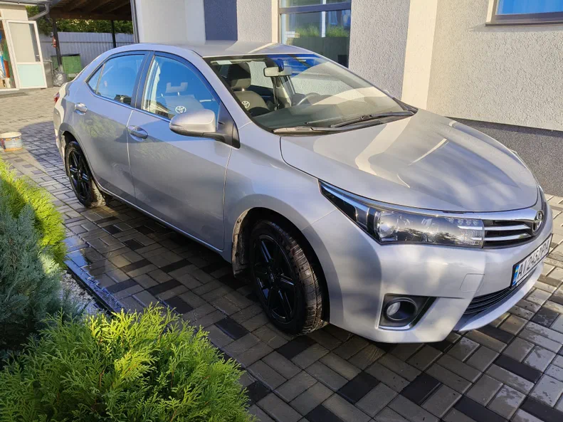 Toyota Corolla 2015