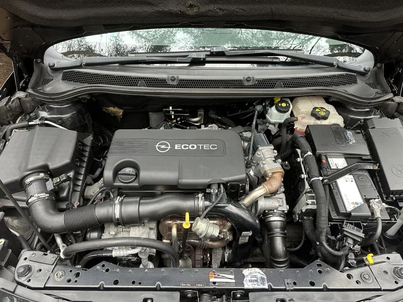 Opel Astra 2012 - 28