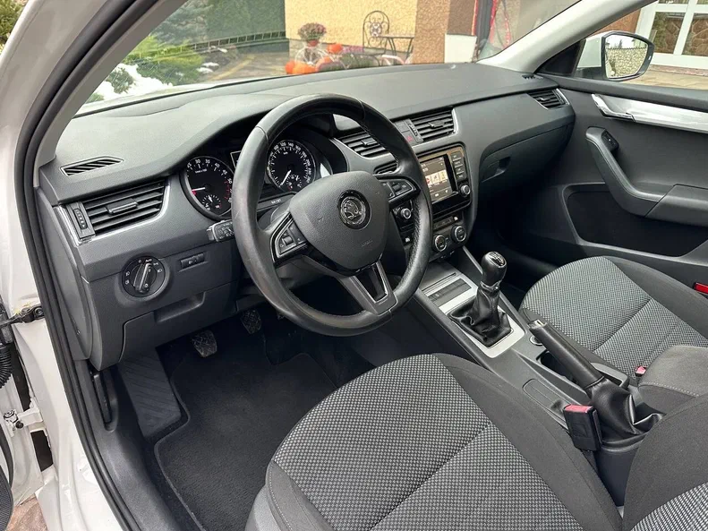Skoda Octavia 2016 - 9