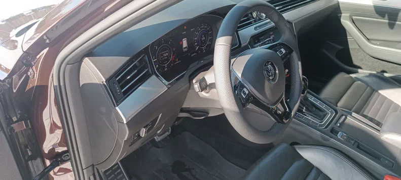 Volkswagen Passat 2018 - 11