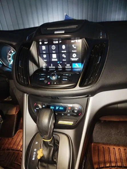 Ford Escape 2015 - 32