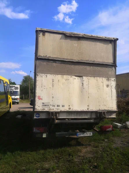 Mercedes-Benz 814 1998