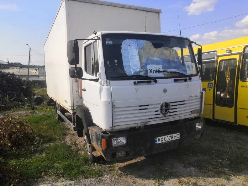 Mercedes-Benz 814 1998