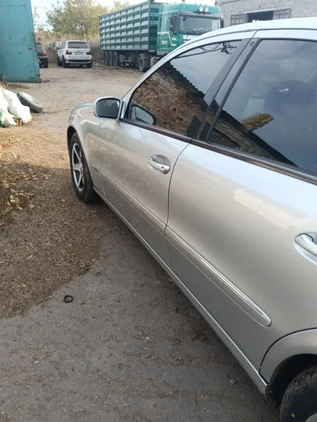 Mercedes-Benz E-Класс 2003