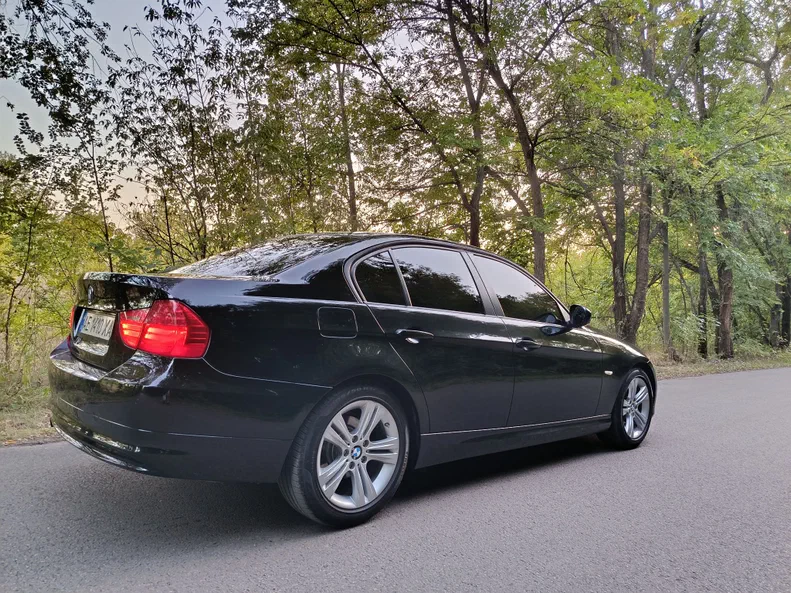 BMW 3 серія 2009 - 24