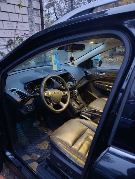 Ford Escape 2015 - 10