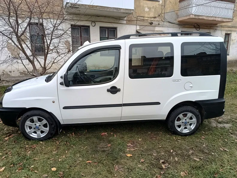 Fiat Doblo 2005 - 5