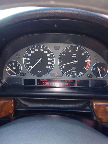 BMW 5 серія 1999 - 25